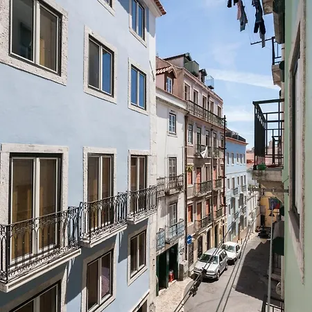 Downtown Flat - Metro And Tram28 * 리스본