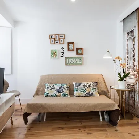 Daire Downtown Flat - Metro And Tram28 *