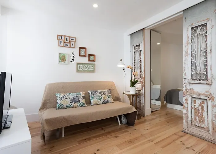 Downtown Flat - Metro And Tram28 Apartment *