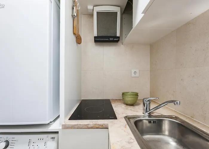 Apartment Downtown Flat - Metro And Tram28 *