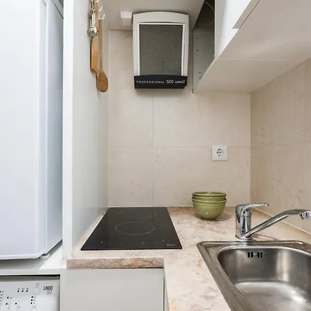 דירה Downtown Flat - Metro And Tram28 *